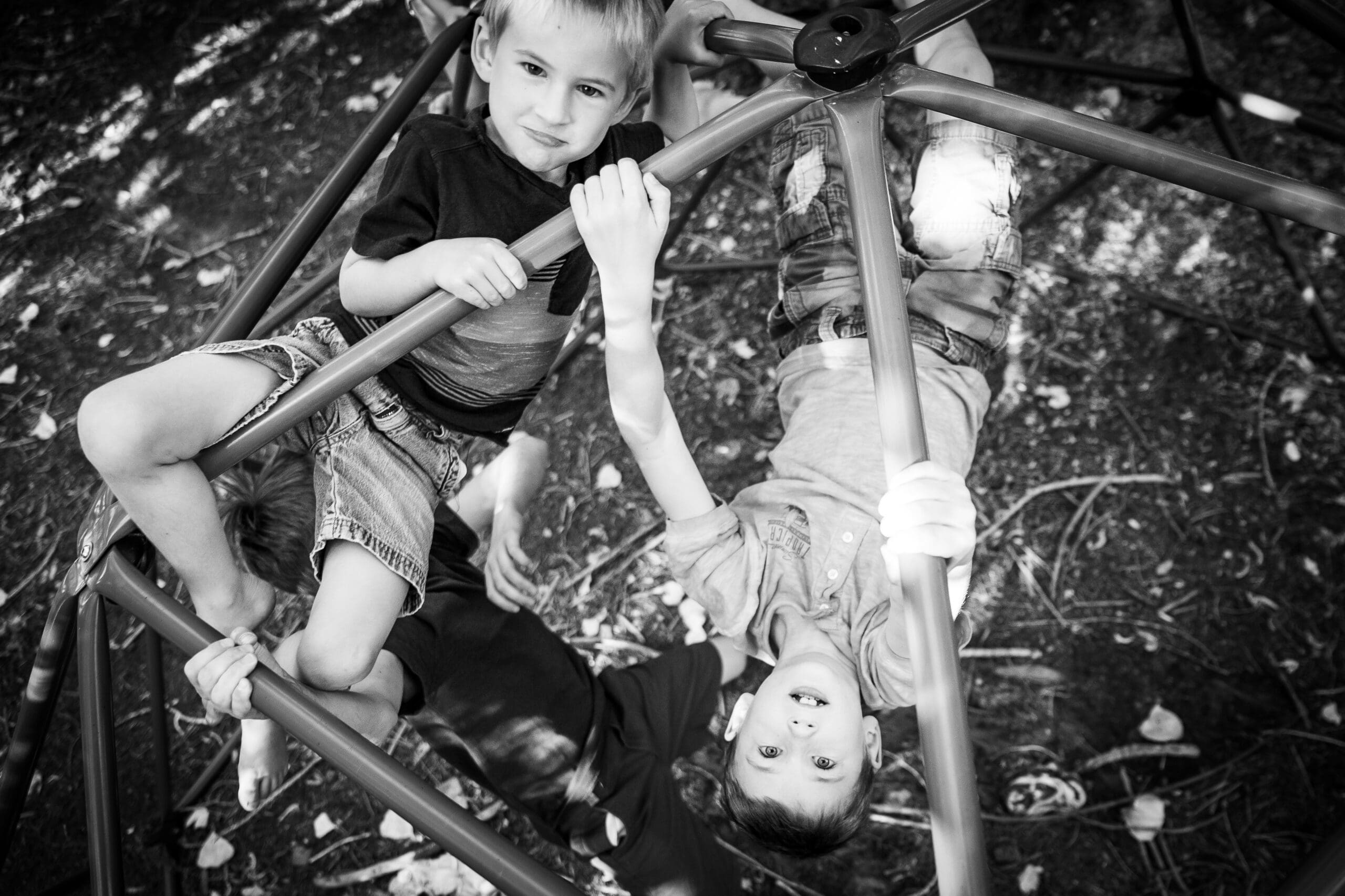 boys-playing-outside-reno-photography