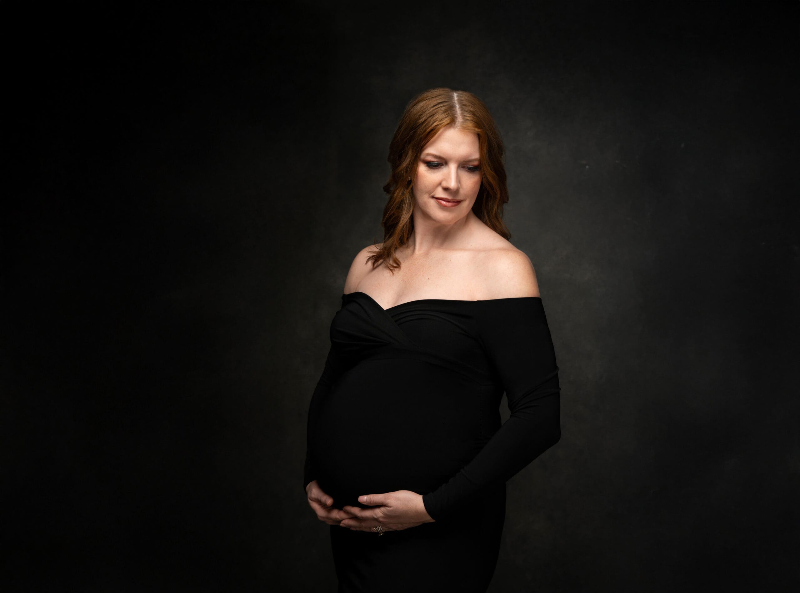 maternity-dramatic-reno-studio-photographer